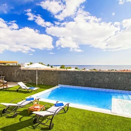 Sleeps 8 With Pool And Air Con * Puerto Calero