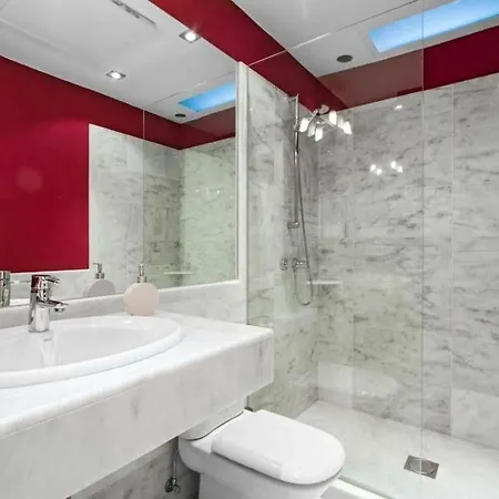 Sleeps 8 With Pool And Air Con Villa *